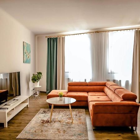 Luxusni Studio Na Velkem Namesti, Wi-Fi, Netflix Hradec Králové Exterior foto