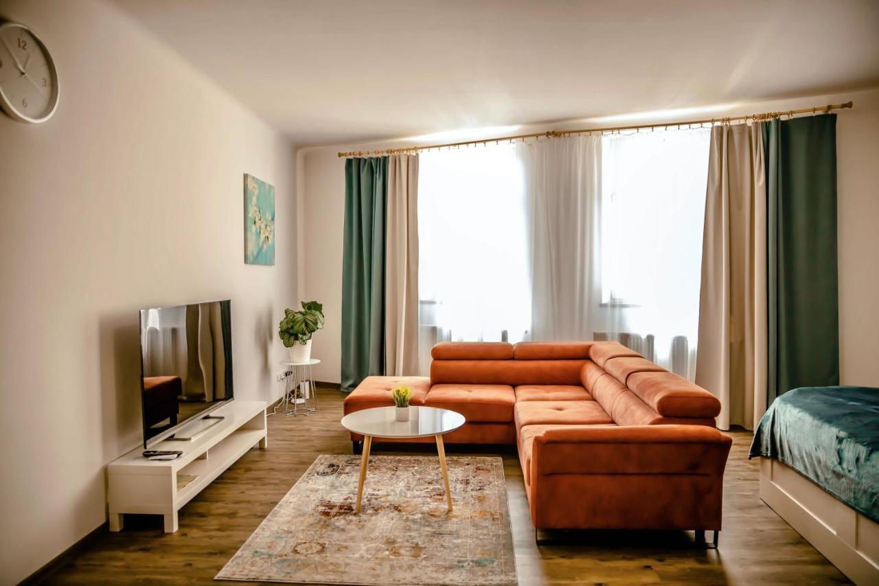 Luxusni Studio Na Velkem Namesti, Wi-Fi, Netflix Hradec Králové Exterior foto